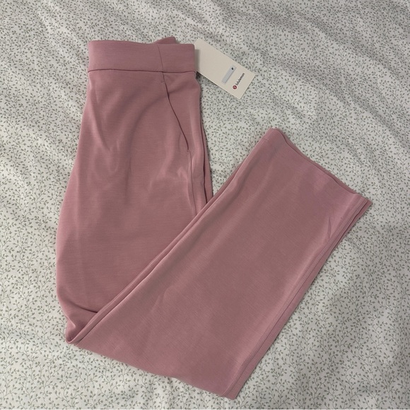 Lululemon Softstreme High-Rise Straight-Leg Pant | Pink Haze | Size M | NWT - Picture 1 of 12